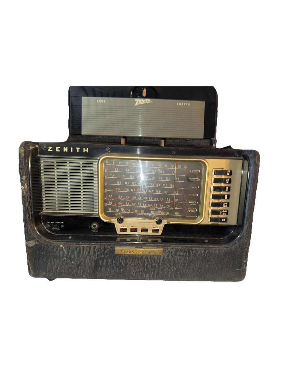 Vintage Zenith Trans-Oceanic Tube Radio